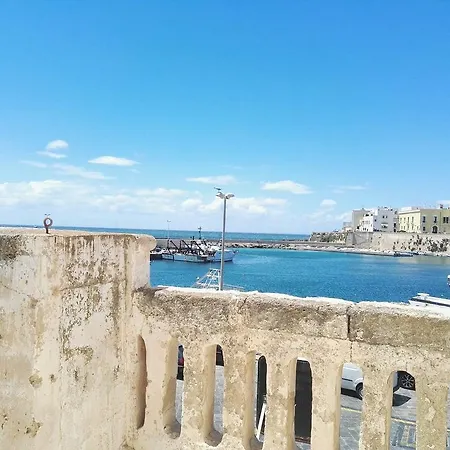 Fronte Del Porto Casa vacanze *